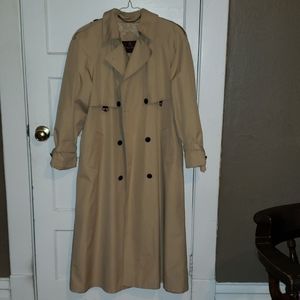 Vintage Etienne Aigner Trench Coat